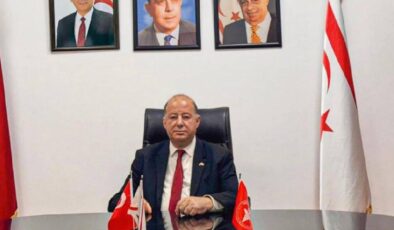 Dinçyürek , Dr. Turgut Küçük için taziye mesajı yayımladı