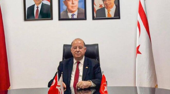 Dinçyürek , Dr. Turgut Küçük için taziye mesajı yayımladı