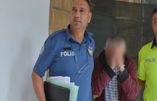 Avukatı “şefkatle sarıldı” dediği öğretmen 2 ayı geçmeyen süreyle cezaevine gönderildi