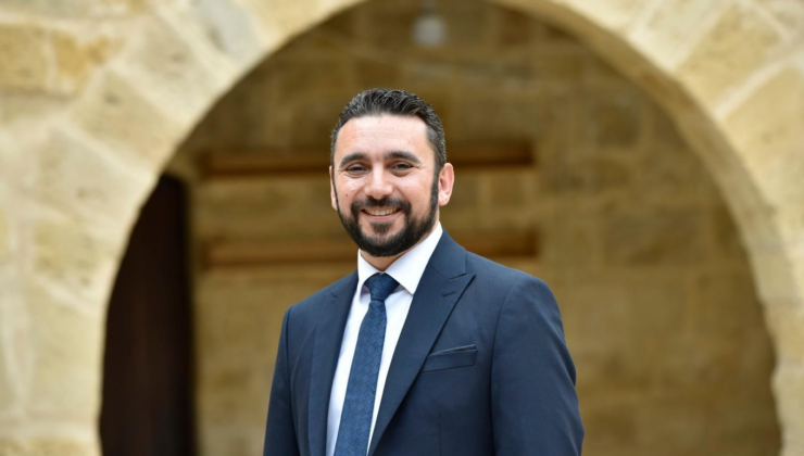Tacan Reynar ”Polis ve yargıç kılığına bürünen siyasetçiler toplumsal barışı yok ediyor”