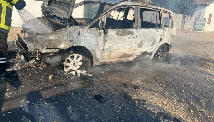 Seyir halindeki araçta yangın çıktı