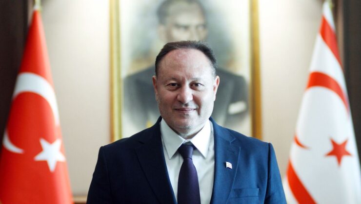 Öztürkler: Annelerimiz toplumumuzun temel direğidir