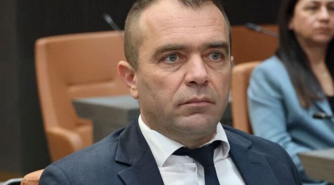 Şahiner ”Başbakan seçimden kaçmaya çalışmasına karşın erken seçim kapıda”