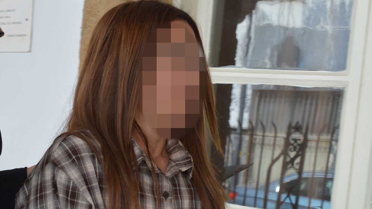 Sahte Pasaportla Çıkış Yaparken Yakalandı