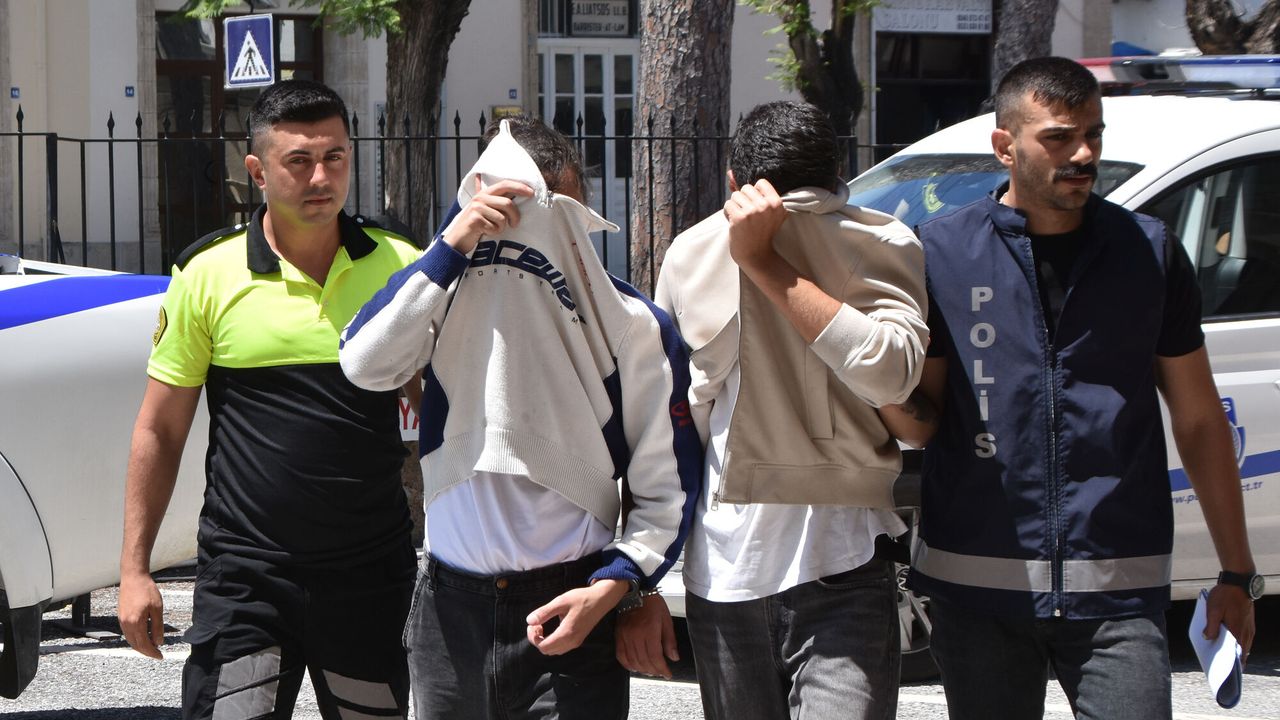 Sigara paketinin içinde uyuşturucu bulundu