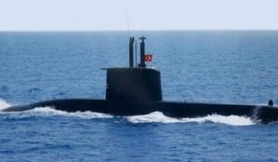 Türk Deniz Kuvvetleri denizaltısı ve hücumbotu halkın ziyaretine açılacak