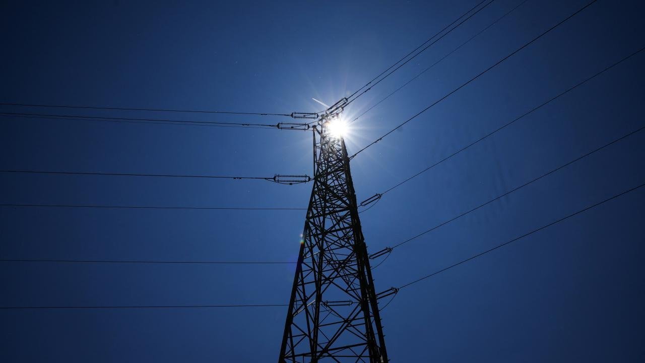 Üç ayrı bölgede elektrik kesintisi