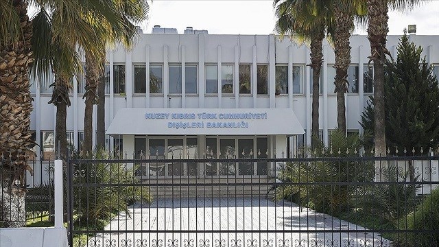 Görevden alma ve atamalar sürüyor