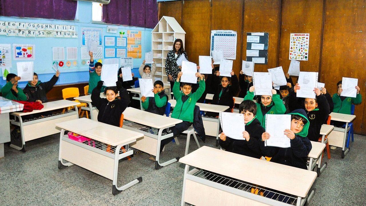 2025-2026 Eğitim Öğretim Yılı sona eriyor… Karneler pazartesi dağıtılacak