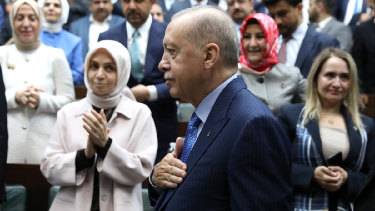 Butlan orkestrasını Erdoğan yönetiyor