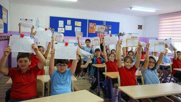 Karneler bugün dağıtılıyor