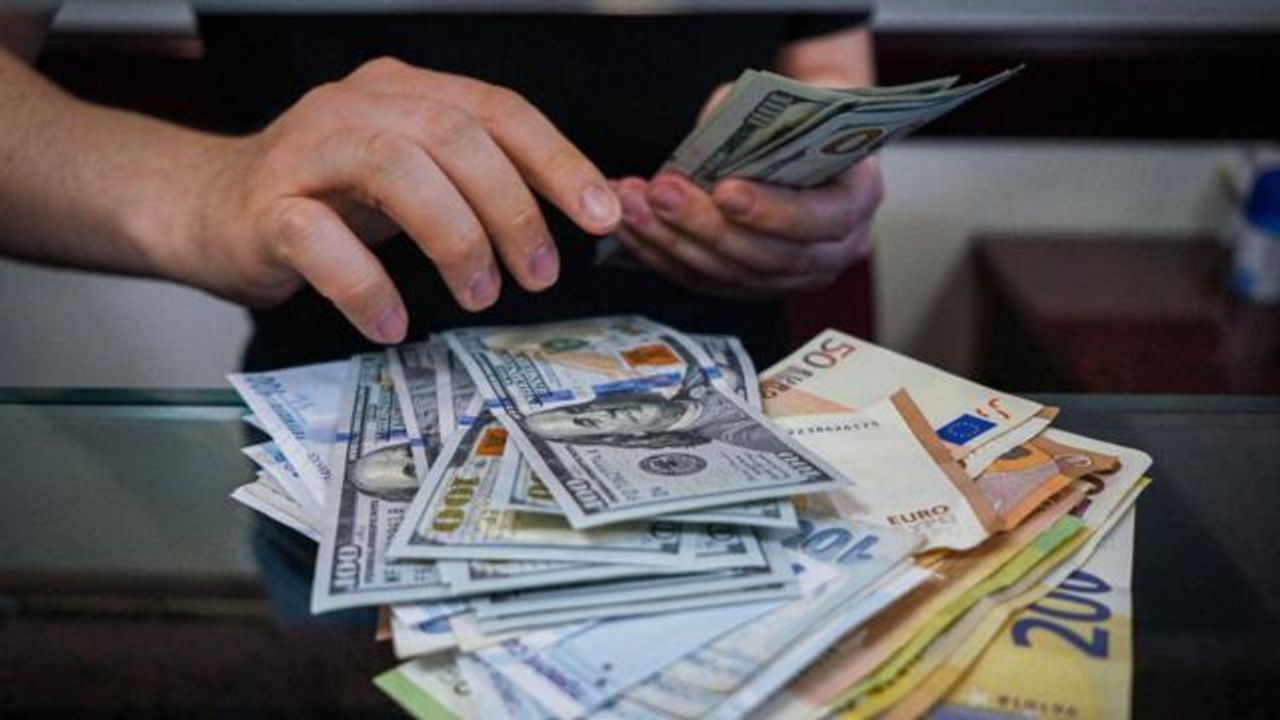 Kurlarda son durum: Dolar zirvede