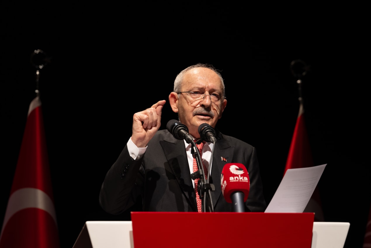Kürsü ısrarı ters tepti! Kılıçdaroğlu'nu korkutan ihtimal