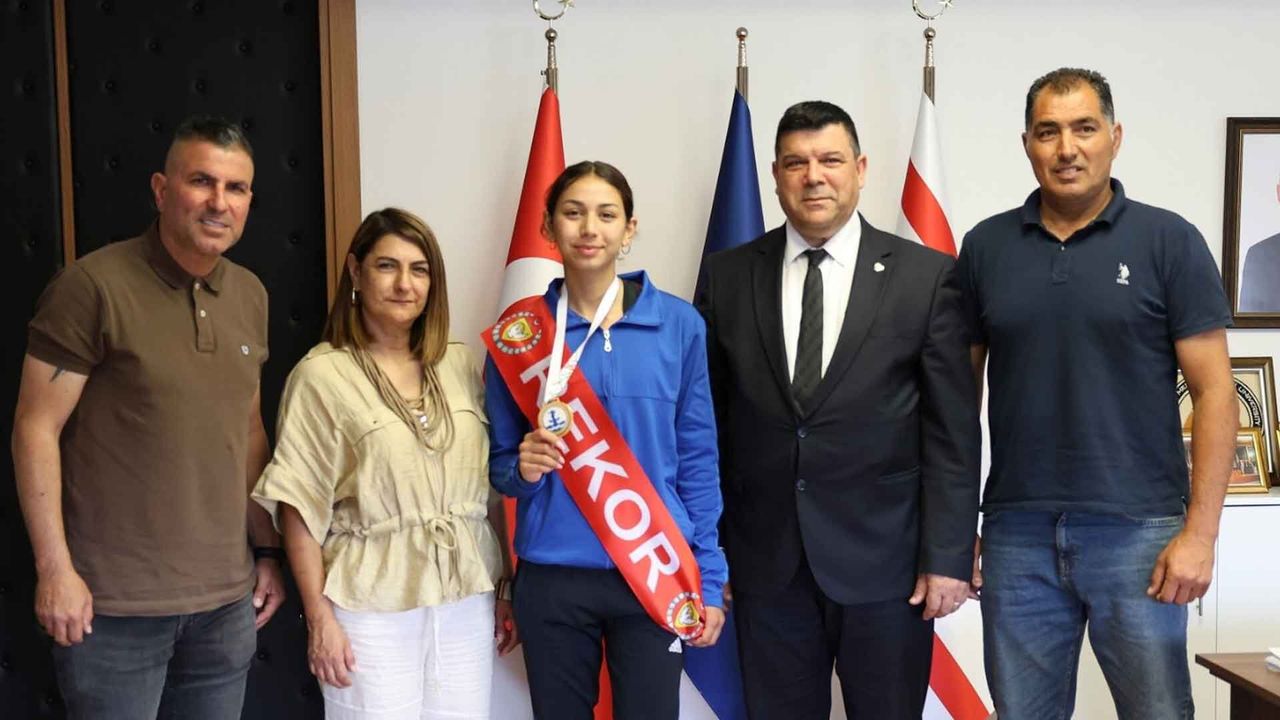 Milli atlet Ada Kafa, DAÜ Rektörü Kılıç’ı ziyaret etti