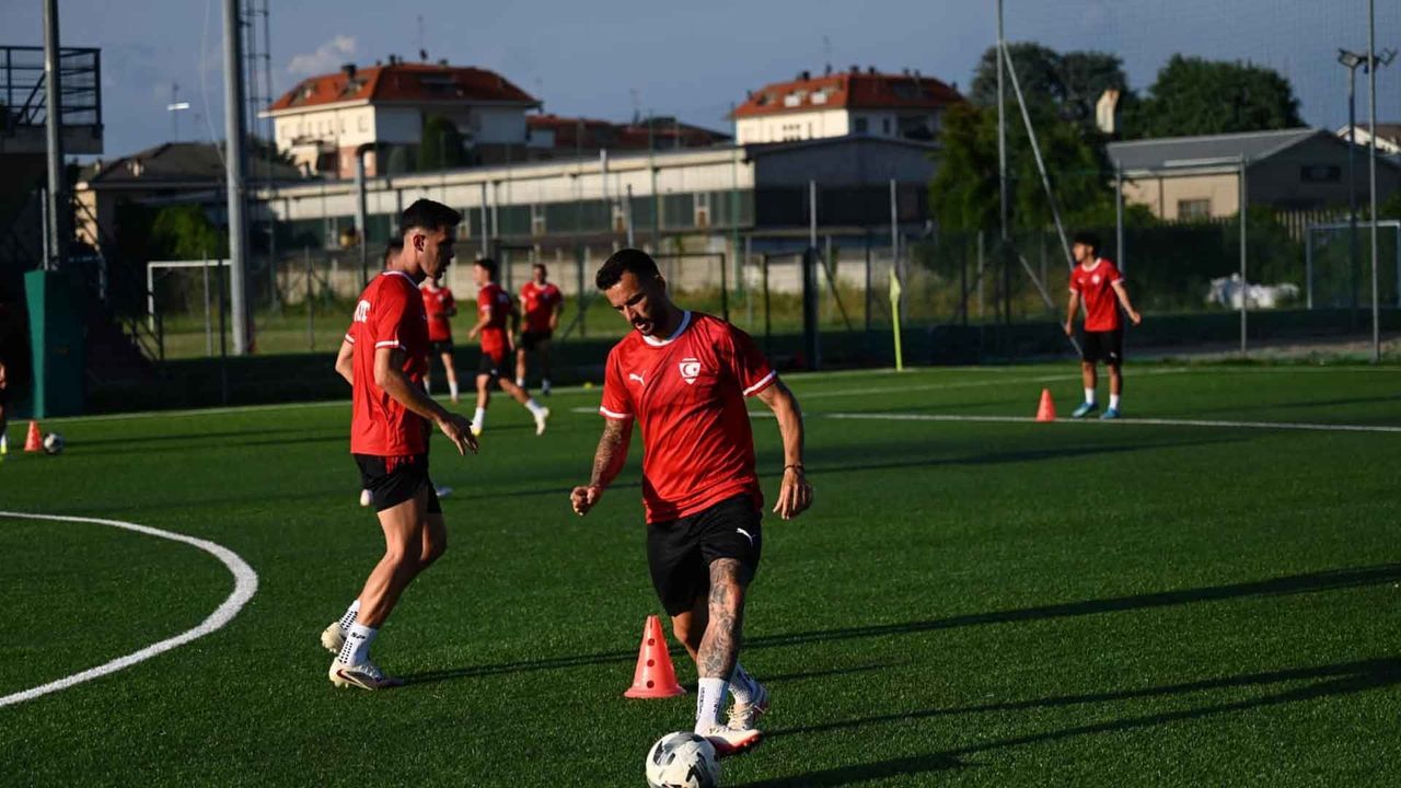 Sertoğlu: Sekiz yıl aradan sonra bir turnuvaya katılmanın heyecanını yaşıyoruz