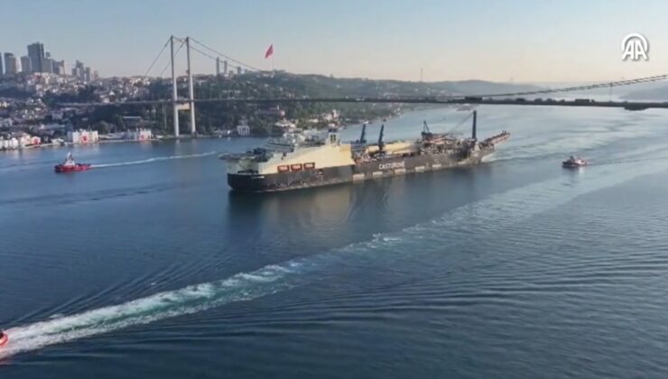 325 metrelik 'Castorone' alarmı: İstanbul Boğazı'ndan geçti