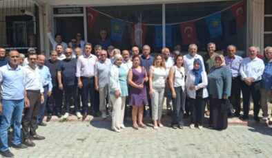 AKP'de de MHP'de de istifa dalgası!