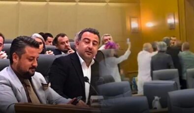 AKP'li meclis üyesinden İsmet İnönü'ye hakaret! CHP Grubu salonu terk etti