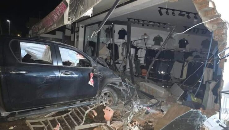 Alkollü sürücü mağazaya daldı: Hastaneye kaldırıldı
