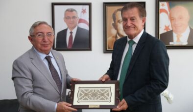 Arıklı, Galatasaray Spor Kulübü Divan Kurulu heyetini kabul etti