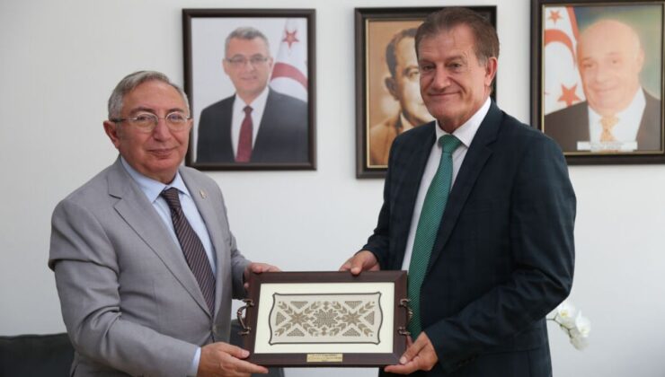 Arıklı, Galatasaray Spor Kulübü Divan Kurulu heyetini kabul etti