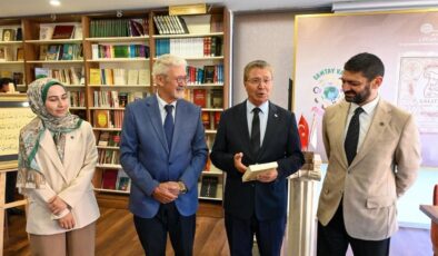 Ata Atun’un "Kıbrıs Siyasetine Akademik Bakış" Serisinin 18. Cildi Tanıtıldı