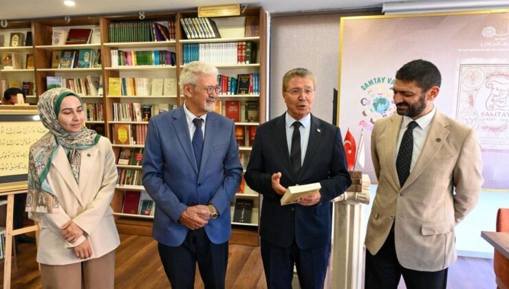 Ata Atun’un "Kıbrıs Siyasetine Akademik Bakış" Serisinin 18. Cildi Tanıtıldı