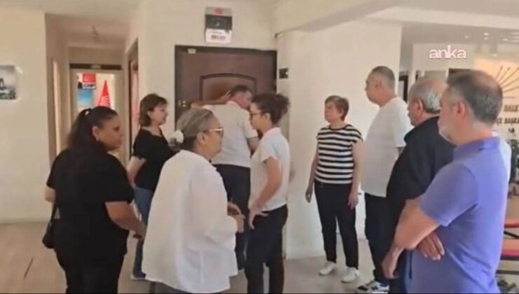 Atamayla geldi, kapıdan giremedi: CHP ilçe binasında "butlan" gerilimi