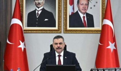 Bakan 15 Temmuz'u kurucu dönüm ilan etti