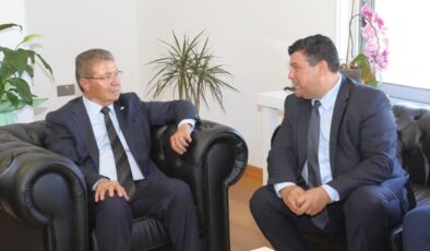 Başbakan Dt. Ünal Üstel DAÜ’yü ziyaret etti