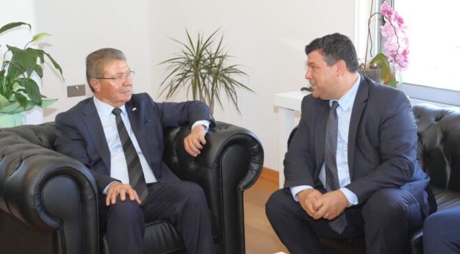Başbakan Dt. Ünal Üstel DAÜ’yü ziyaret etti