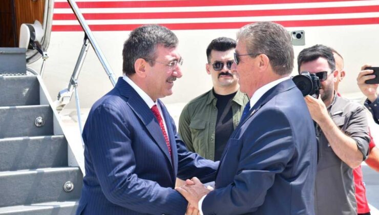 Cevdet Yılmaz, KKTC'ye geldi