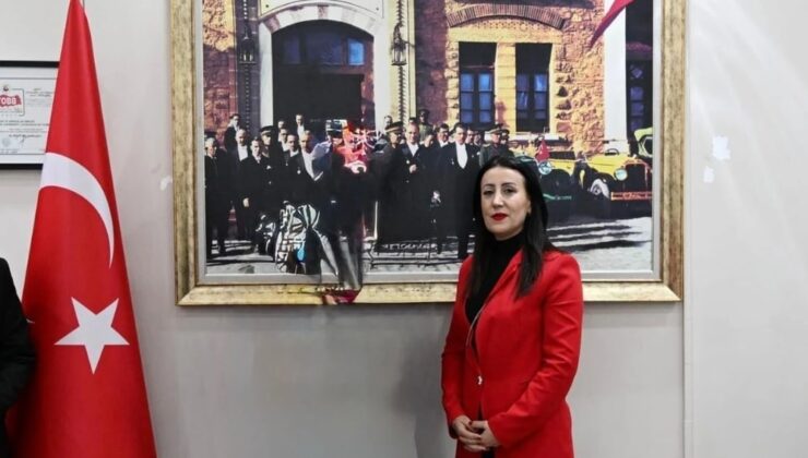 CHP Iğdır Kadın Kolları Başkanı Kılıçtek görevden alındığını açıkladı