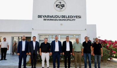 Cumhurbaşkanı Erhürman, Beyarmudu Belediyesi ile Dörtyol, Korkuteli ve Güvercinlik’i ziyaret etti