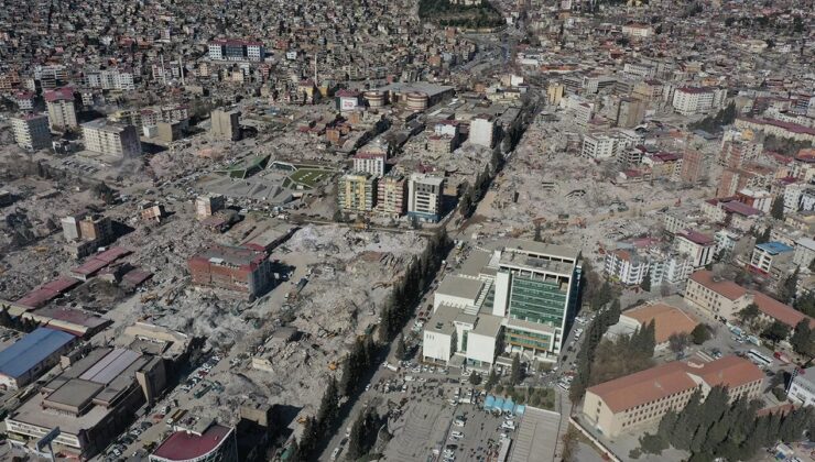 Depremde 115 kişinin öldüğü Penta Park Sitesi davasında karar