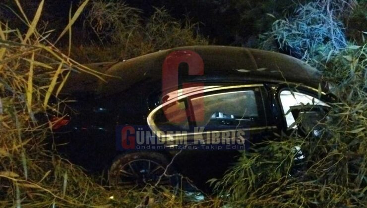 Direksiyon Hakimiyetini Kaybeden Sürücü Hastanelik Oldu