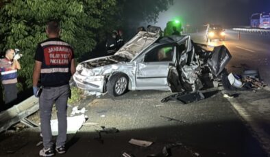 Emniyet şeridinde facia: Bir çocuk öldü 3 kişi yaralandı