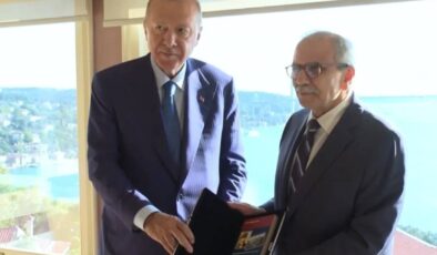 Erdoğan bu kez silah değil o liderin dedesini hediye etti