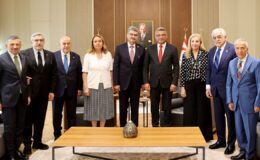 Erhürman, Türkiye-KKTC Parlamentolar Arası Dostluk Grubu başkanı ve beraberindeki heyeti kabul etti