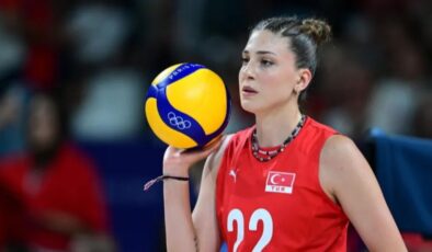 Filenin Sultanı uçaktan iner inmez paylaşımıyla gönülleri fethetti