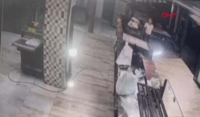 Fırının kasasından 10 bin lira çaldılar; o anlar kamerada