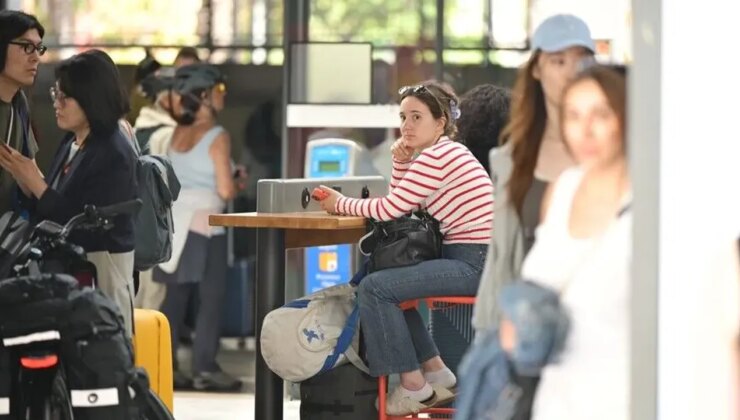 Fransa'da fırtına nedeniyle yaklaşık 20 bin hanede elektrik kesintisi sürüyor