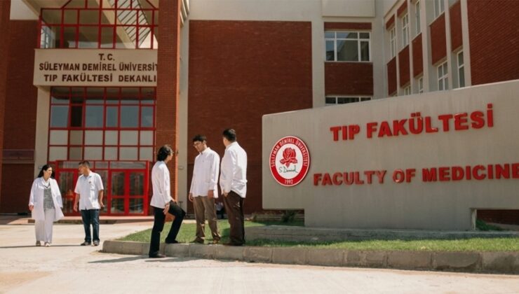 Hoca soru satmış, öğrenci soru çalmış!