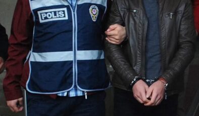 İstanbul'da "Dubai'de ticaret" vaadiyle dolandırıcılık yapan 3 şüpheli tutuklandı