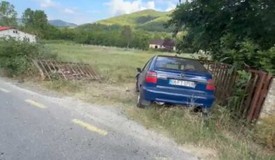 Kaza yapan sürücü aracını bırakıp uyumaya gitti