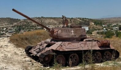 KKTC'deki Kıbrıslı Türk Mücahitlerin cesaretlerinin sembolü: "Tutsak Tanklar"