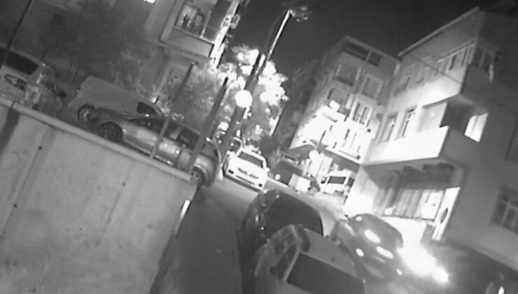 Küçükçekmece'de seyir halindeki otomobilden rastgele ateş açan 3 kişi tutuklandı