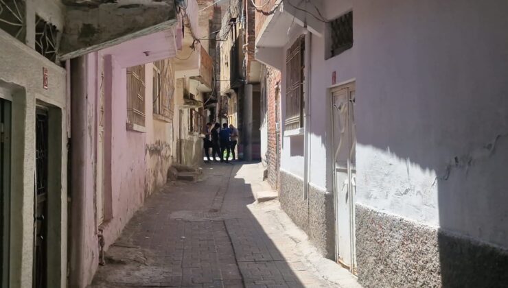 Kurşun yağmuruna tutulan evden mucize kurtuluş! Tam 23 el ateş ettiler