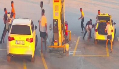 Kuşadası'nda 'yol verme' tartışması kavgaya döndü