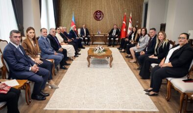 Meclis Başkanı Öztürkler, Azerbaycan heyetini kabul etti